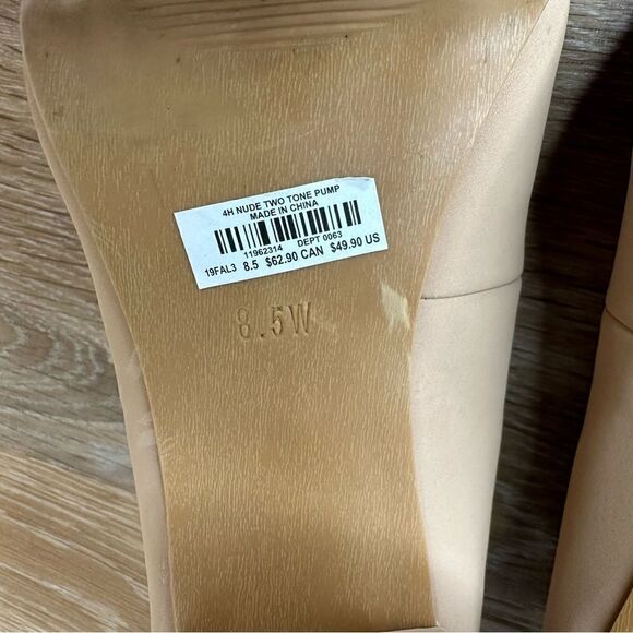 Torrid Beige Black Two-Tone Faux Leather Pump - Picture 11 of 12